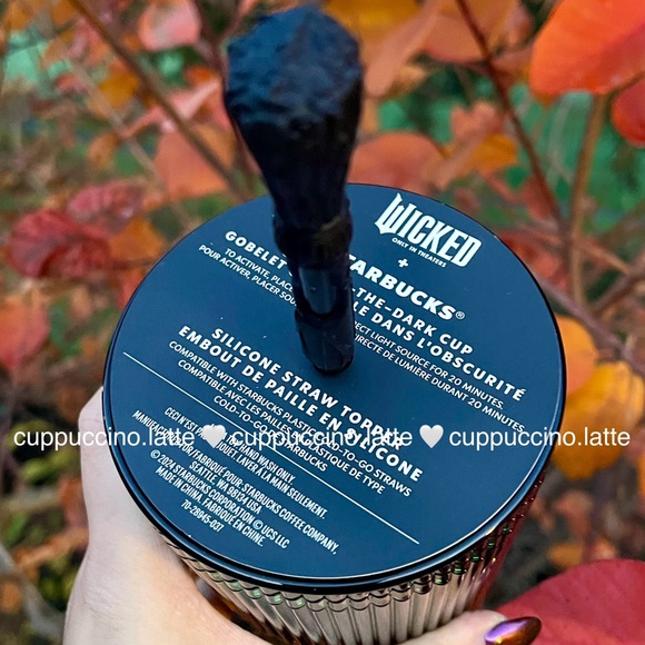 🖤NWT 💚Starbucks X Wicked Pleated Glow in the Dark Elphaba Broom Topper Tumbler - Picture 6 of 9